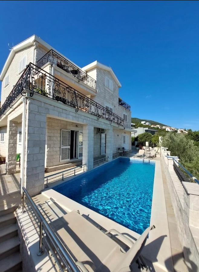 Villa Mare Apartments Tivat Luaran gambar