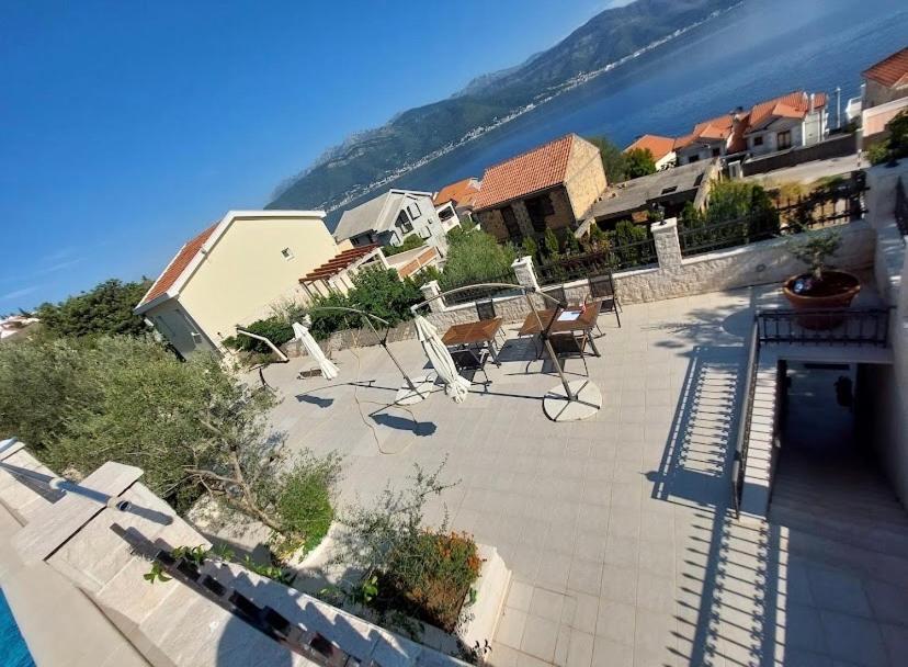 Villa Mare Apartments Tivat Luaran gambar